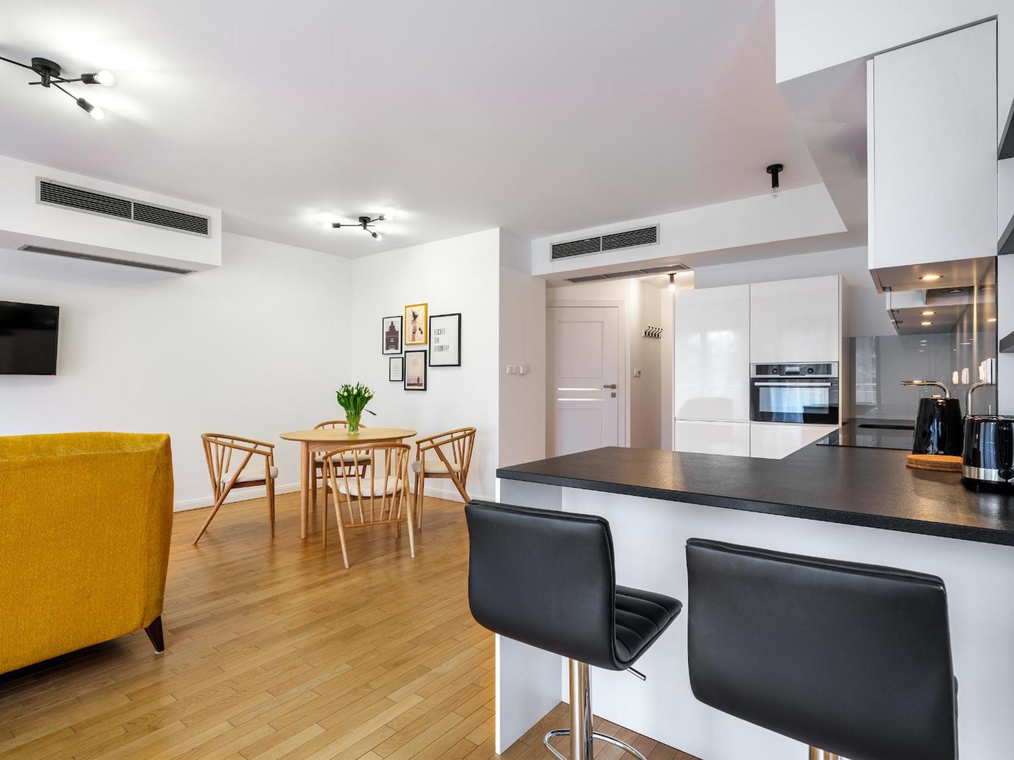 Modern Central Apartment W. Parking By Tyzenhauz 克拉科夫 外观 照片